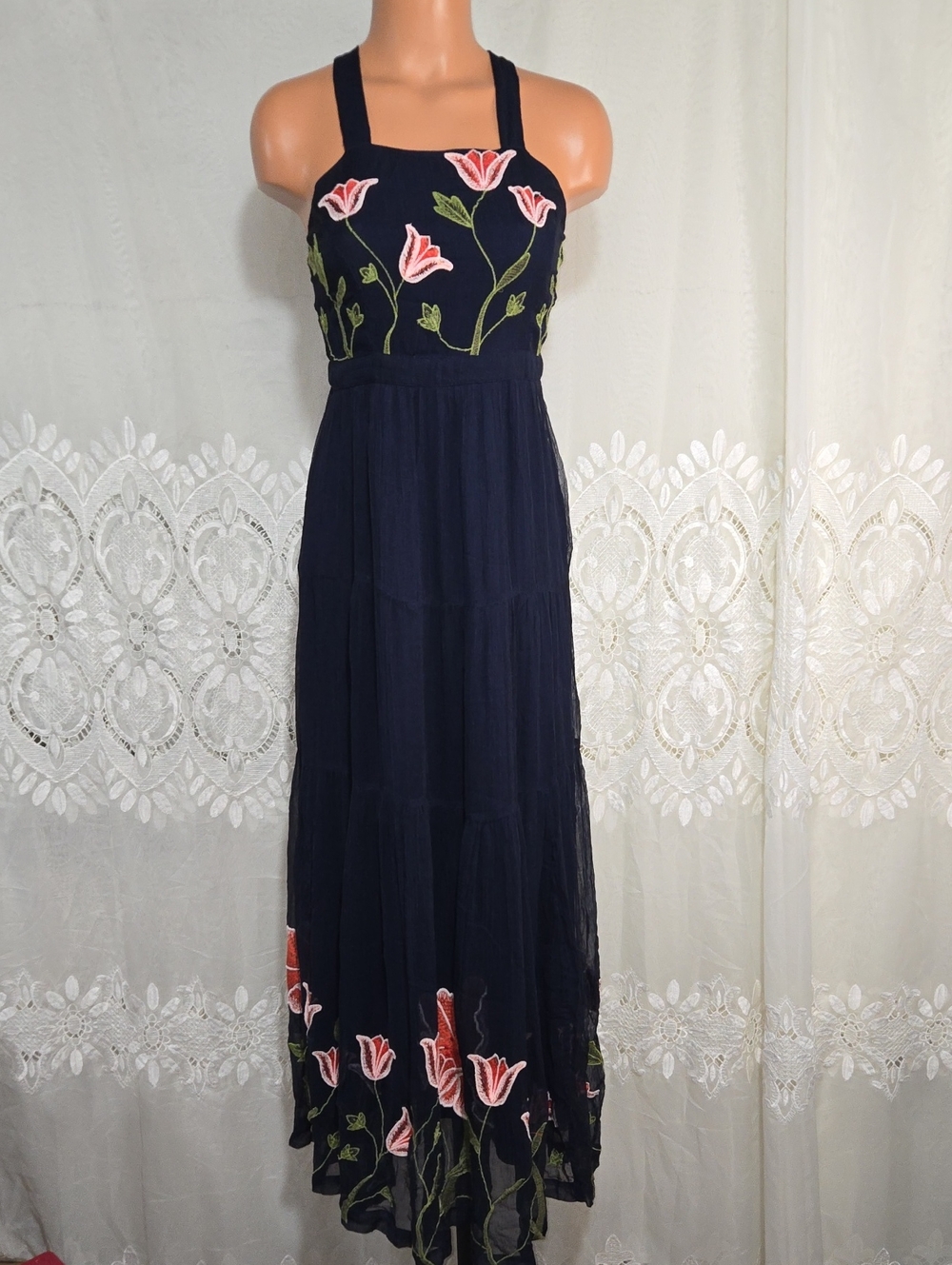 Floreat Embroidered Tulip Maxi Dress Size 4